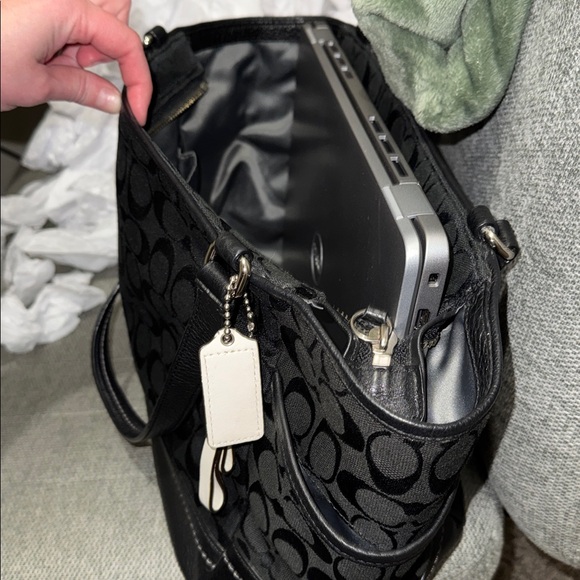 Coach Signature Park Carrie Tote Bag - Picture 15 of 15